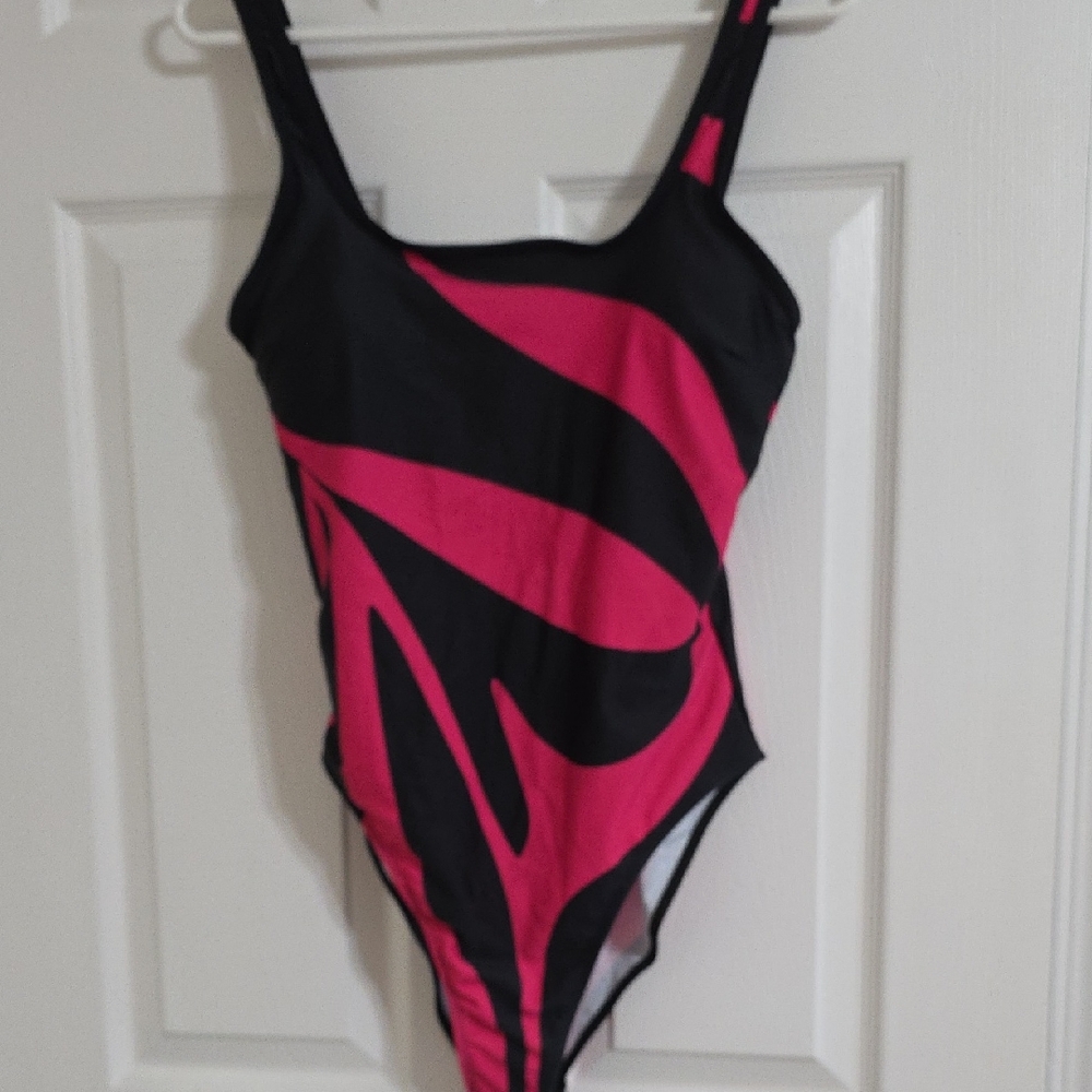 SHEIN Black and Pink One Piece Swimsuit